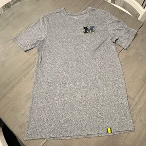 Men’s Nike Tshirt with Embroidered M